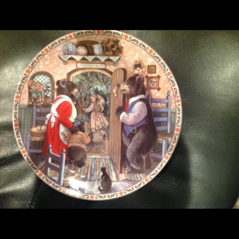 Knowles collector plate Goldilocks